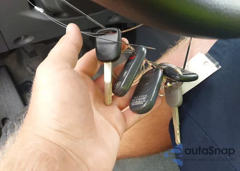 2004 Honda Civic Lx from USA, damaged, VIN 1HGES15654L013559